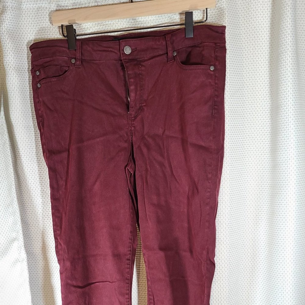 Liverpool Los Angeles Mid Rise The Gia Glider Ankle Skinny Size 12/31 Maroon EUC